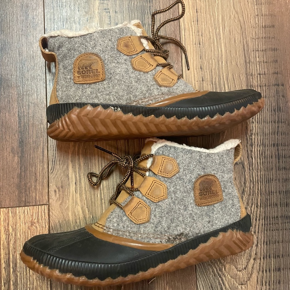 Womens Sorel Winter Waterproof Boots
